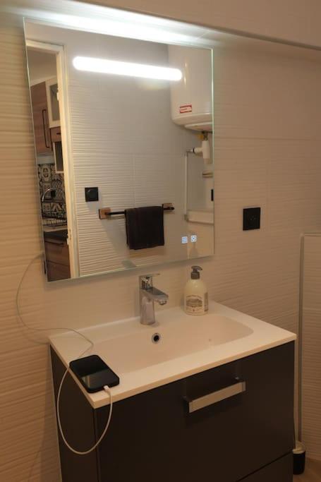 Appartement Centre Ville -- Pierrelatte Εξωτερικό φωτογραφία